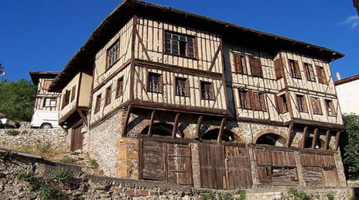 Geleneksel Mimari Turk Evi