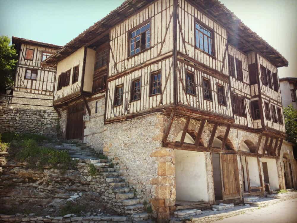 cumbali safranbolu göynük türk evi